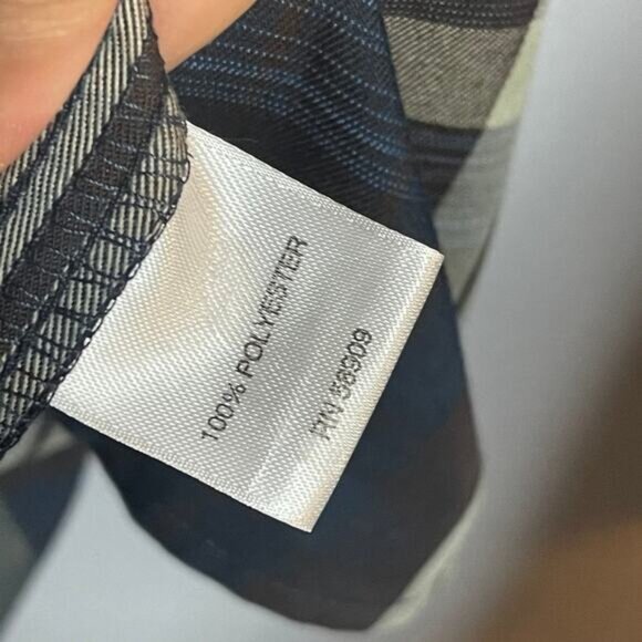 Roundtree & Yorke Outdoor The Trekker Button-down Shirt M NWT - Picture 8 of 10